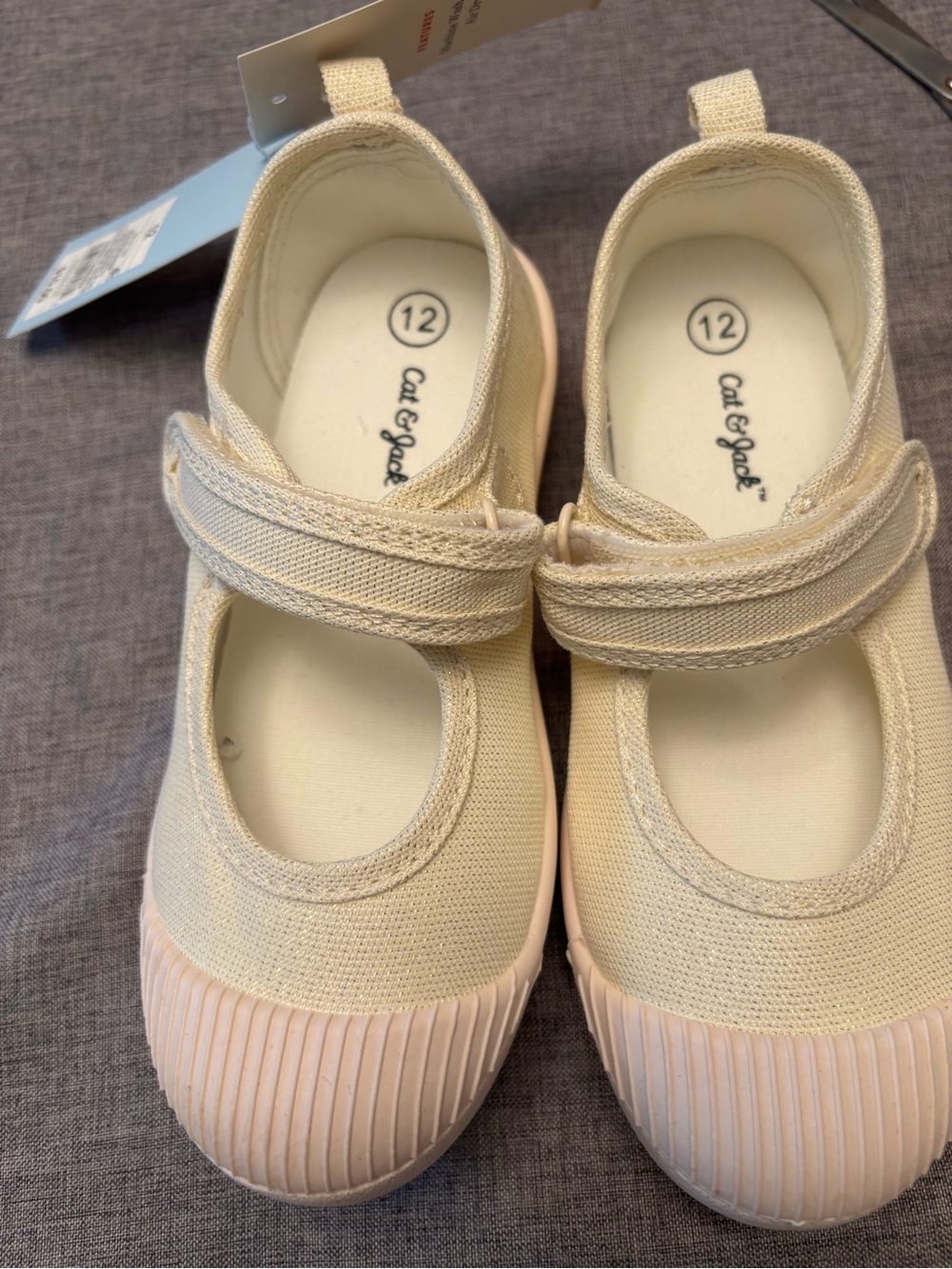 Cat & Jack Cream with Glitter of Gold Kids' Sneakers with Logo on Sole
Size 12